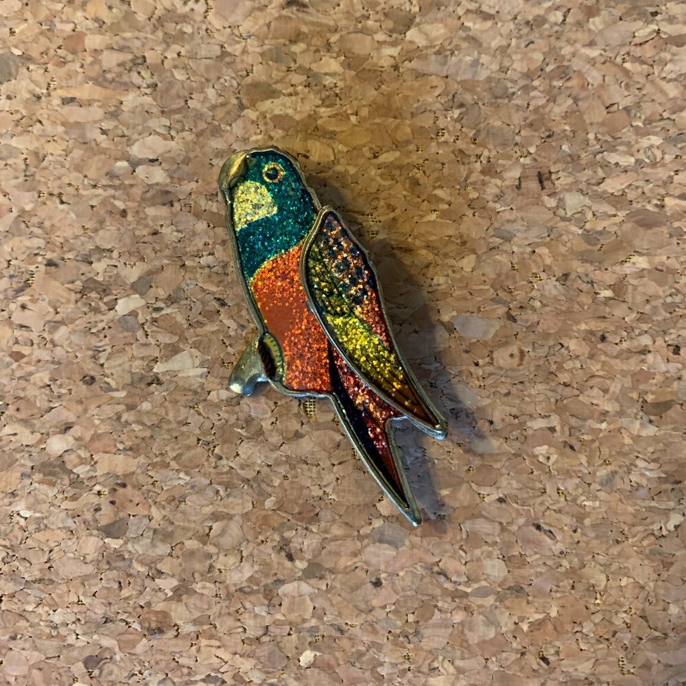 Parrot pin